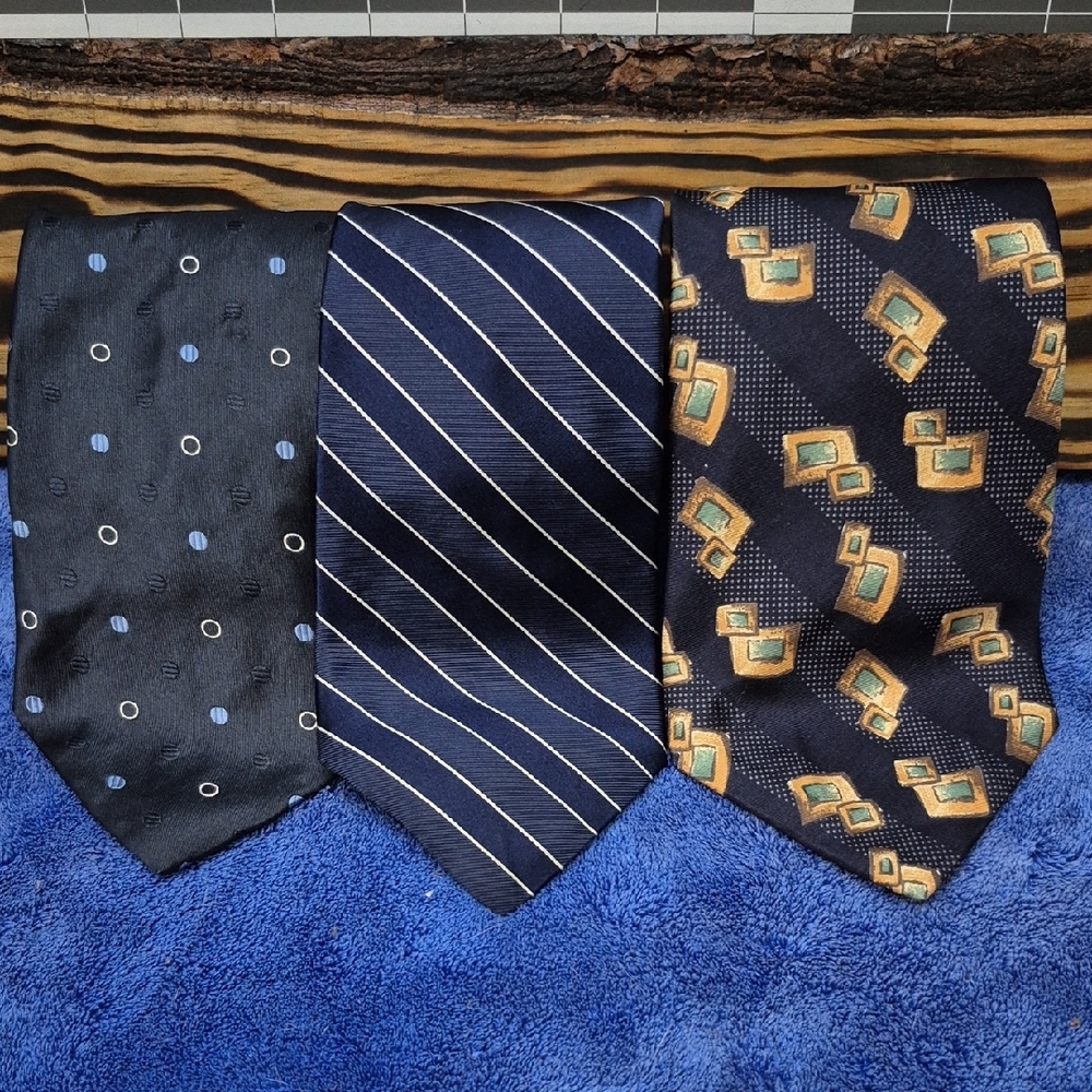 Tommy Hilfiger Black and Blue Silk Ties Set Lot #3